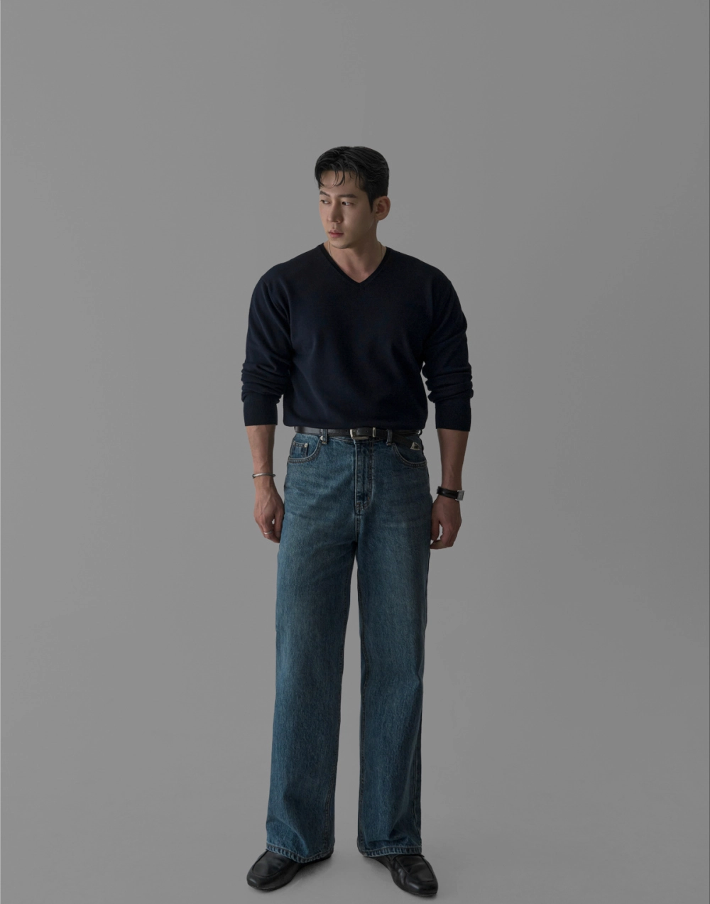 긴팔 티셔츠 모델 착용 이미지-S431L28