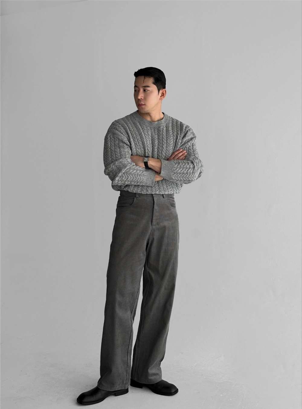 긴팔 티셔츠 모델 착용 이미지-S80L14