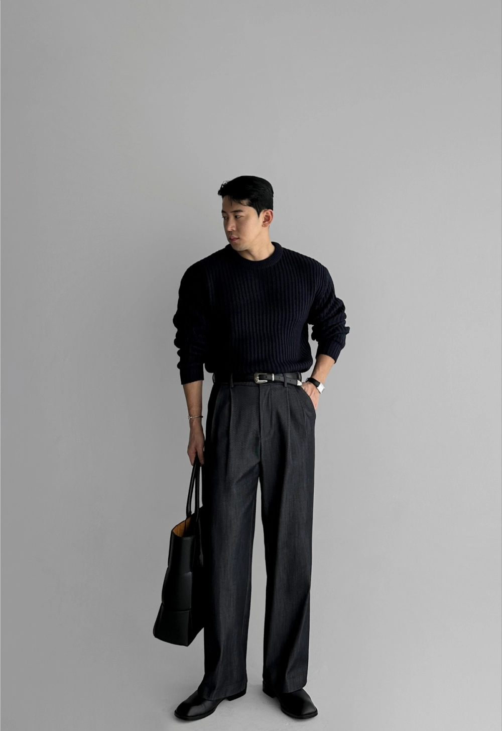긴팔 티셔츠 모델 착용 이미지-S206L28