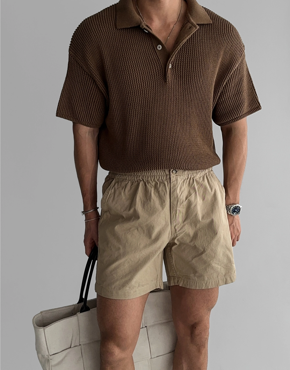 반팔 티셔츠 모델 착용 이미지-S499L6