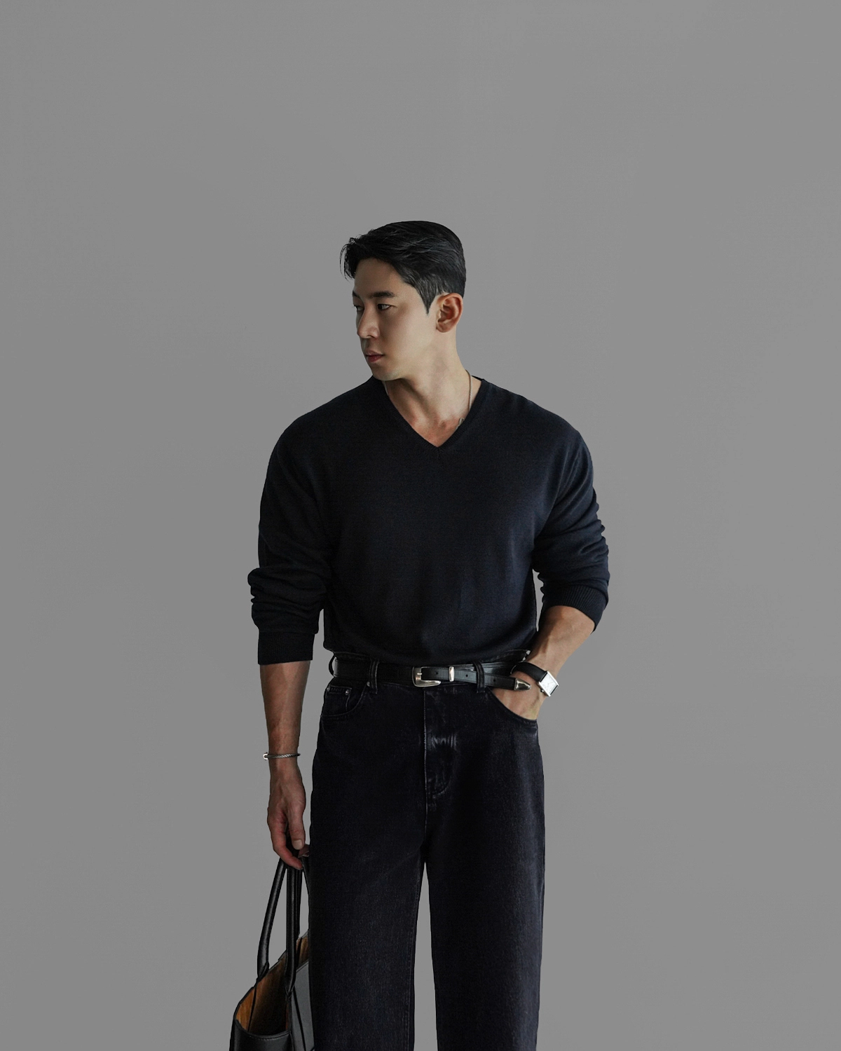 긴팔 티셔츠 모델 착용 이미지-S464L3