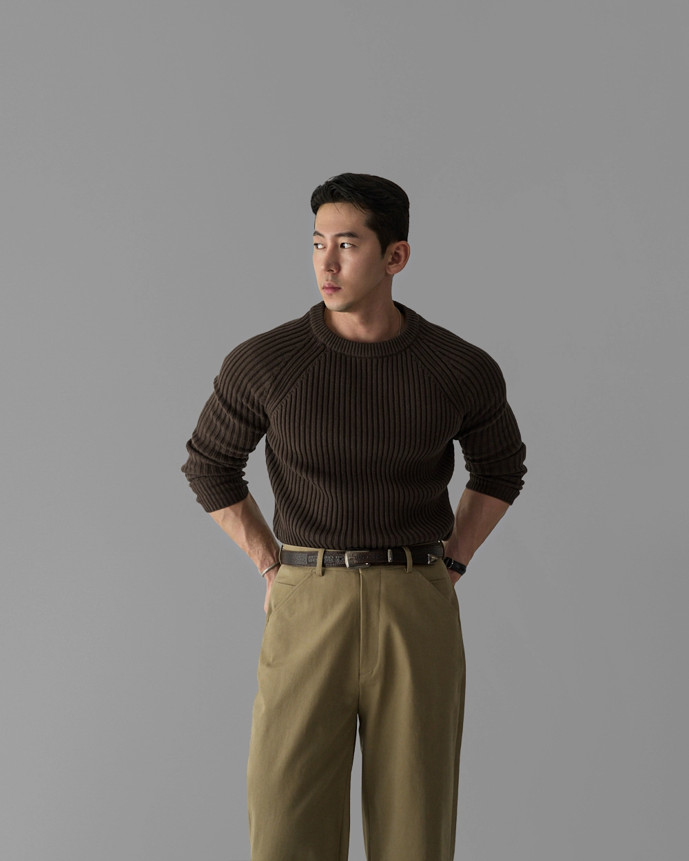 긴팔 티셔츠 모델 착용 이미지-S663L10