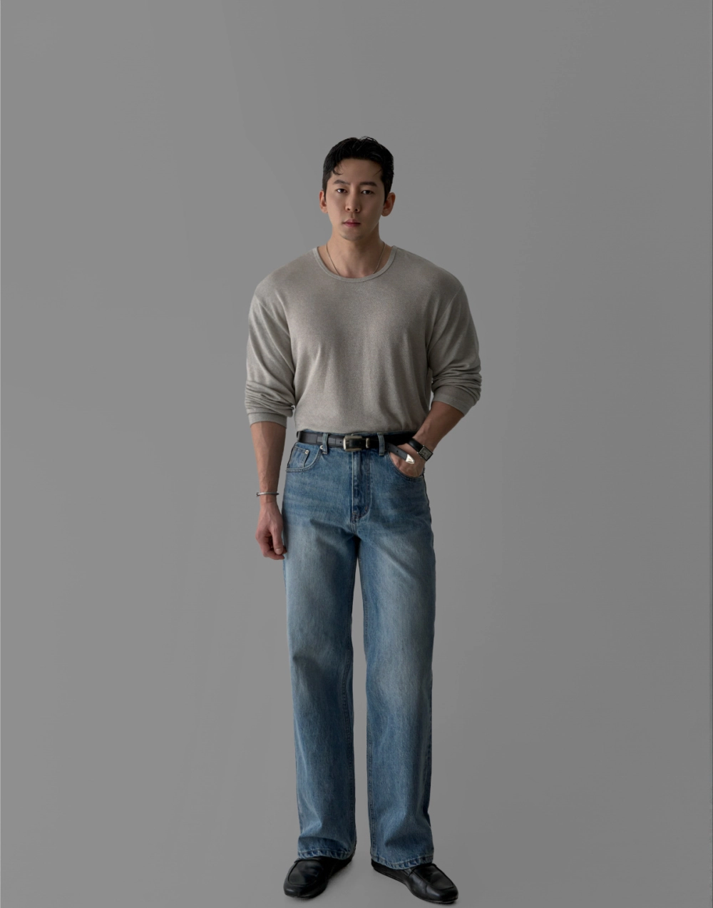 바지 모델 착용 이미지-S416L10