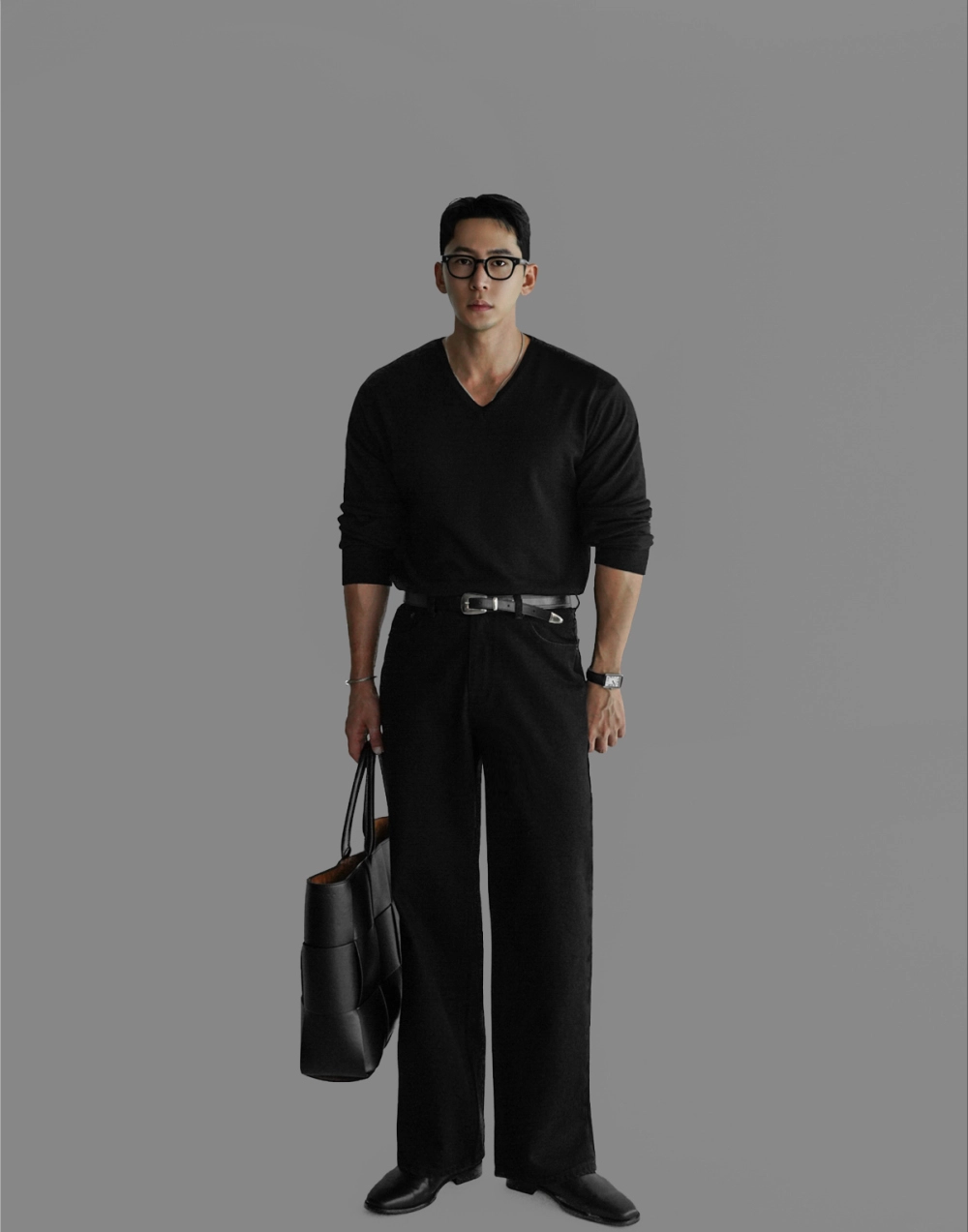 긴팔 티셔츠 모델 착용 이미지-S464L6