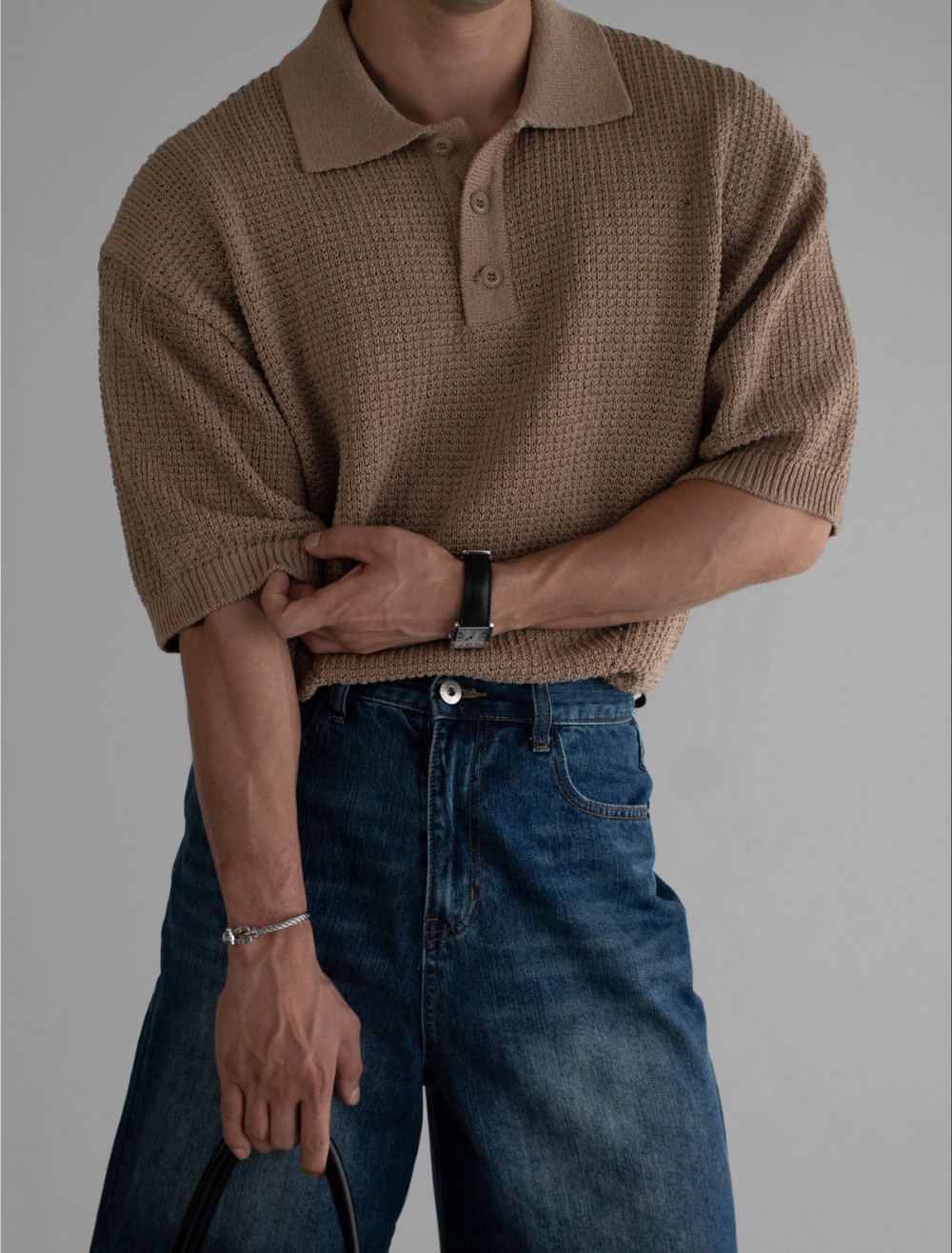 반팔 티셔츠 모델 착용 이미지-S375L14