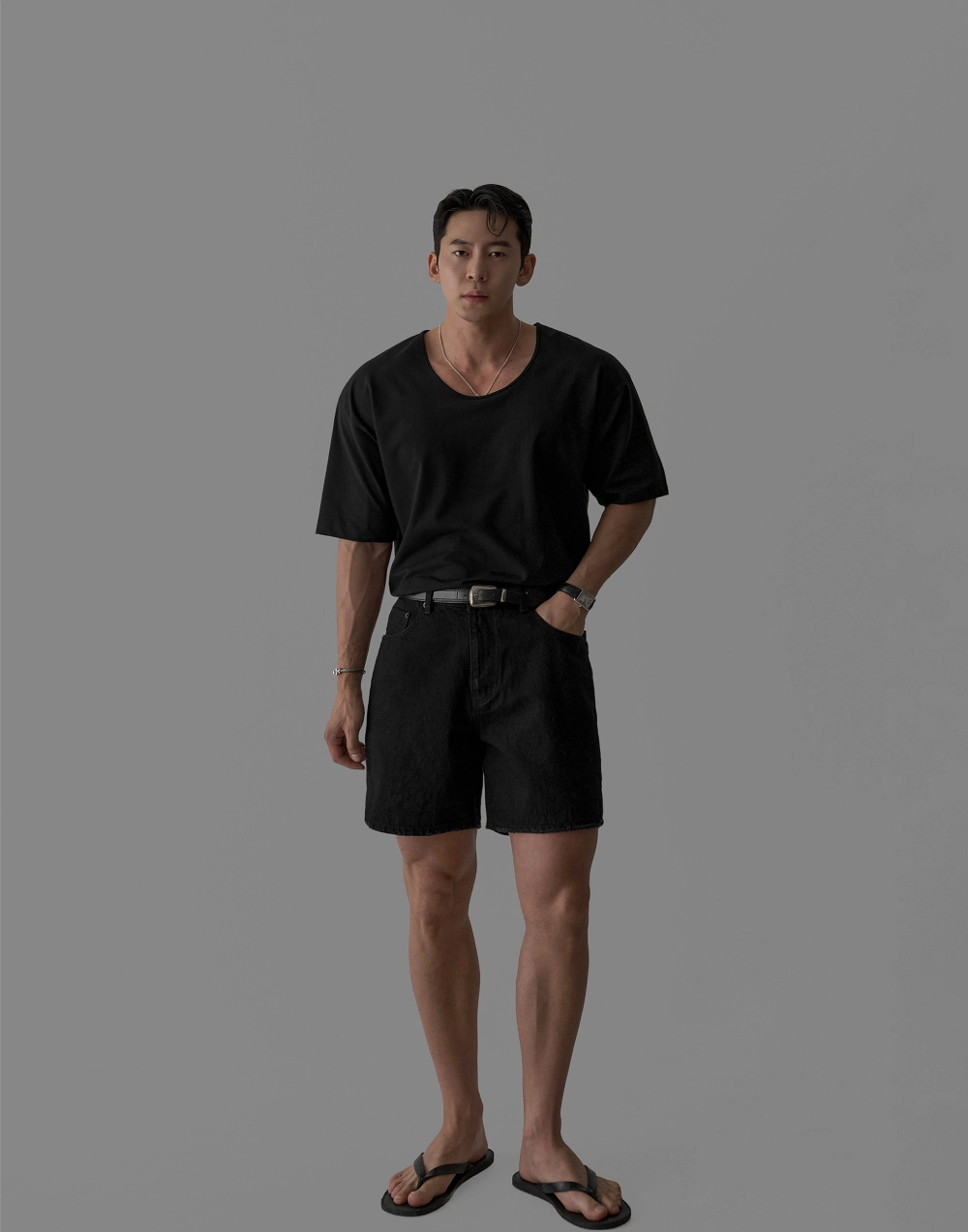 반팔 티셔츠 모델 착용 이미지-S652L39