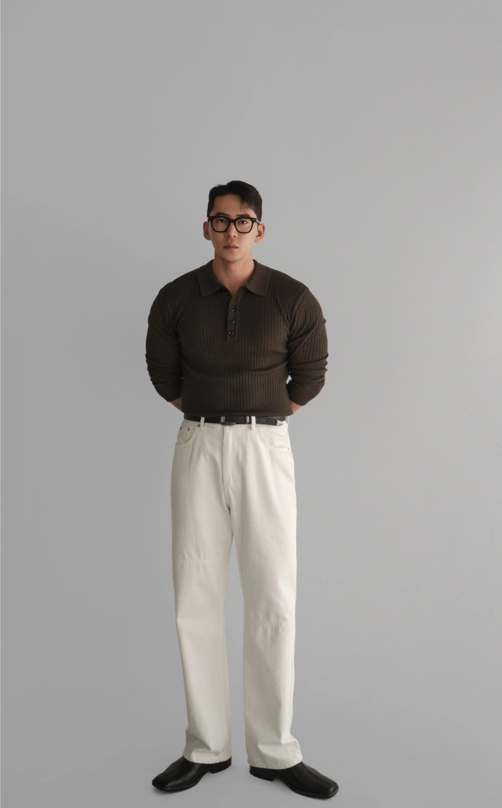 긴팔 티셔츠 모델 착용 이미지-S62L2