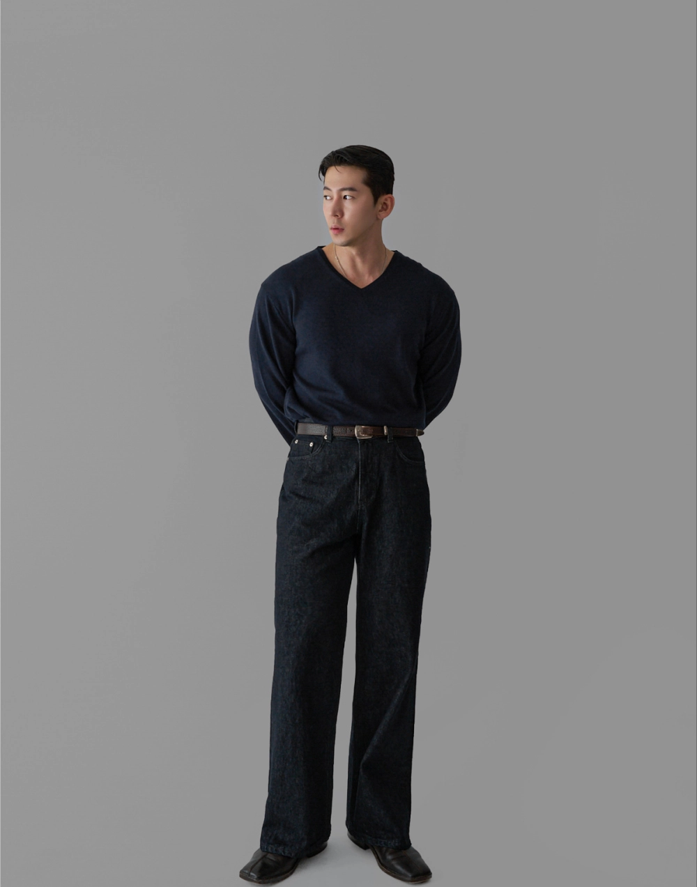 바지 모델 착용 이미지-S433L14