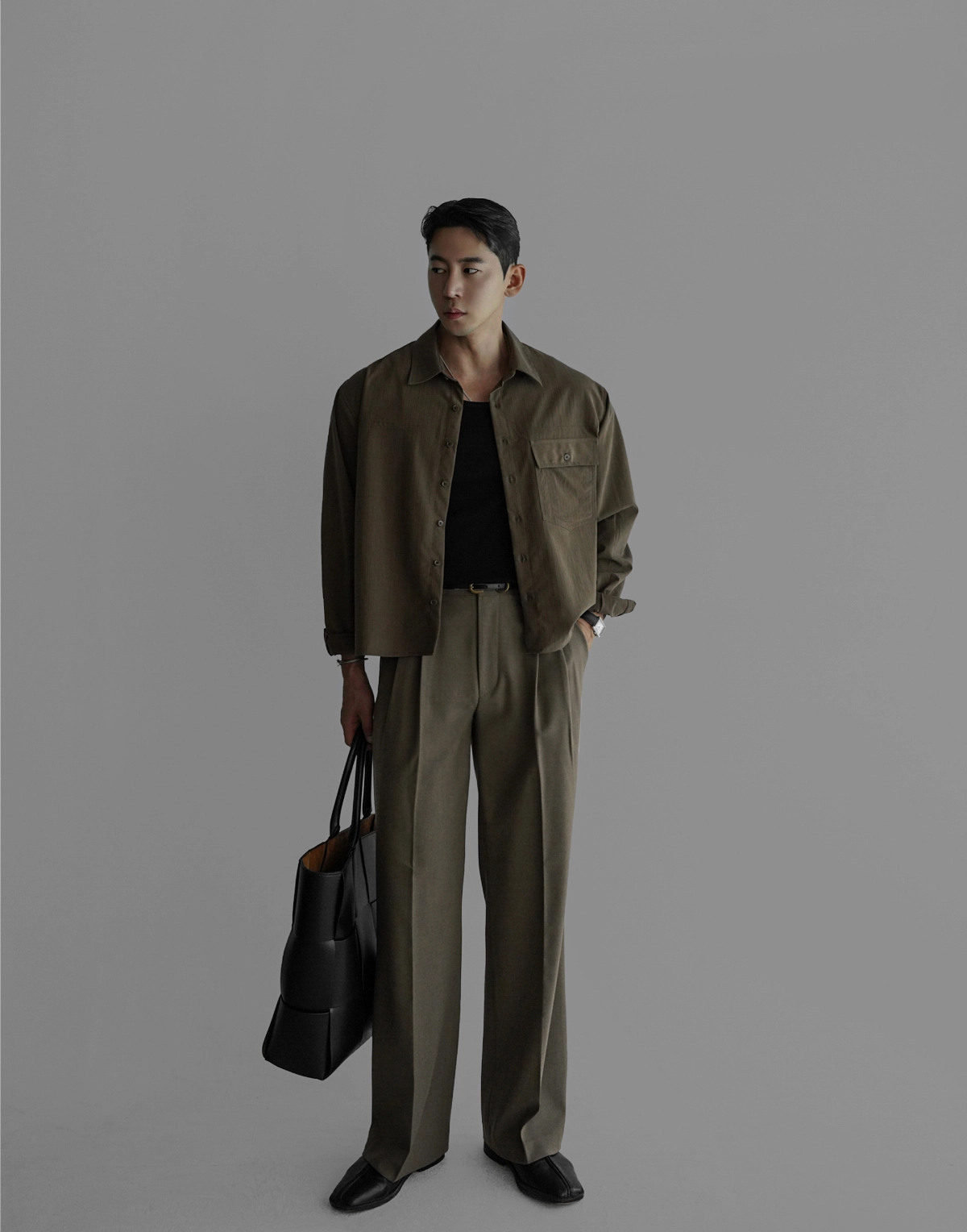 블라우스 모델 착용 이미지-S456L17