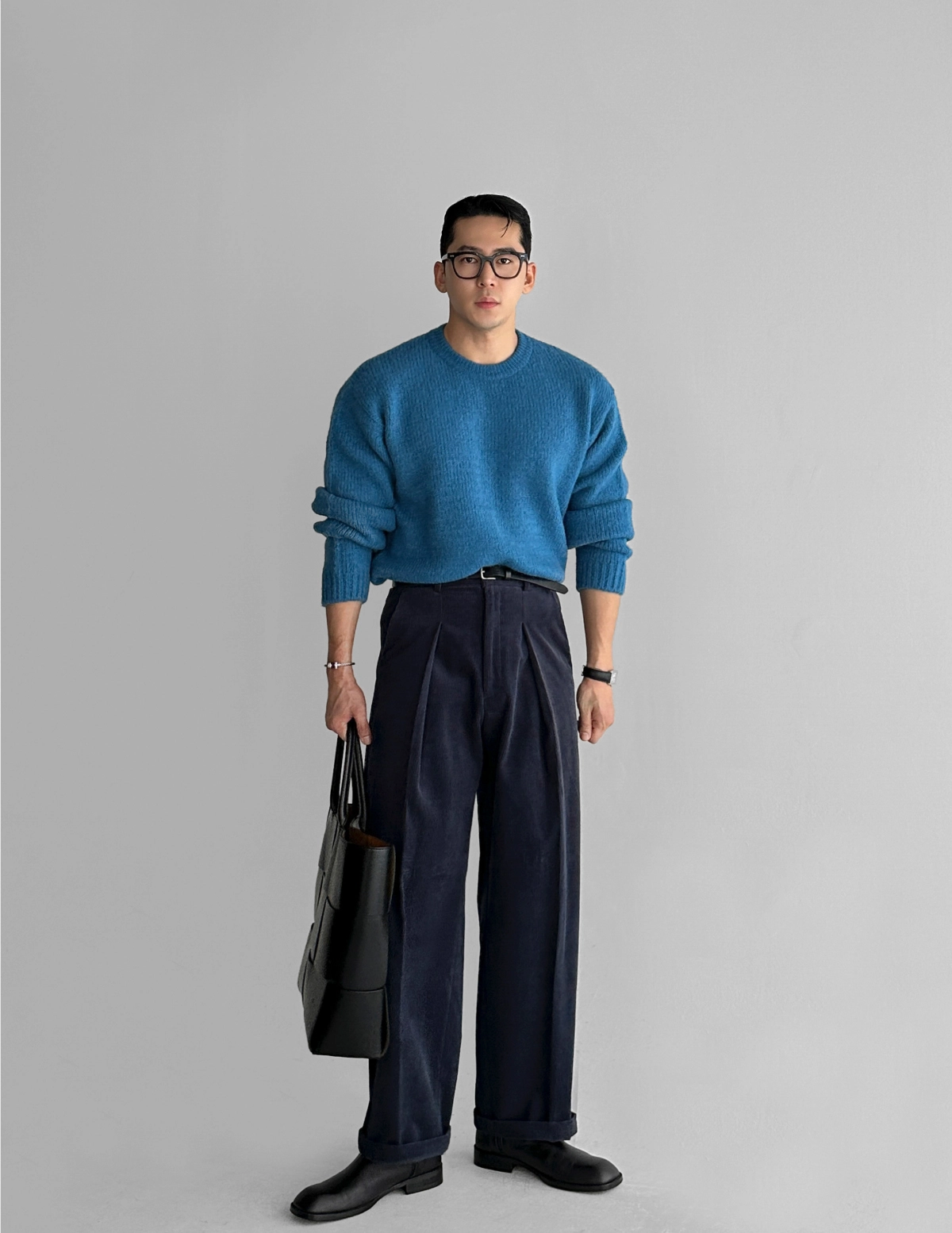 긴팔 티셔츠 모델 착용 이미지-S82L34