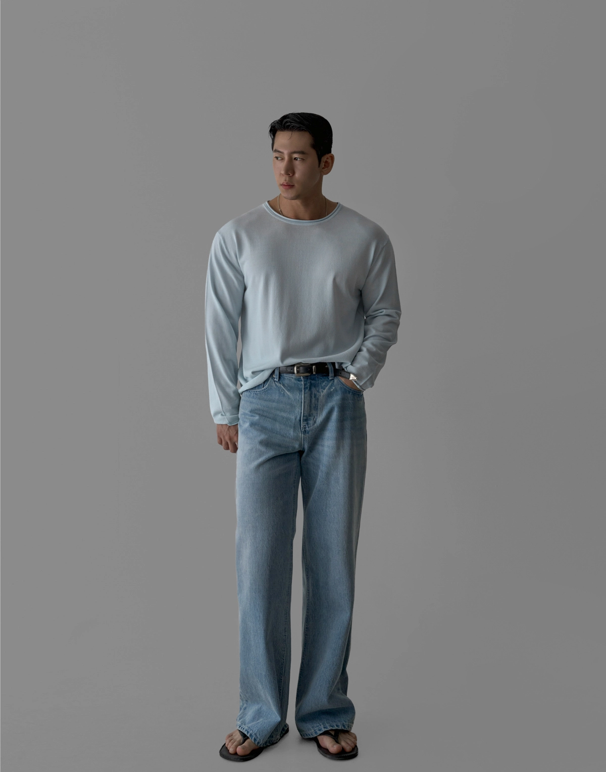 긴팔 티셔츠 모델 착용 이미지-S265L13