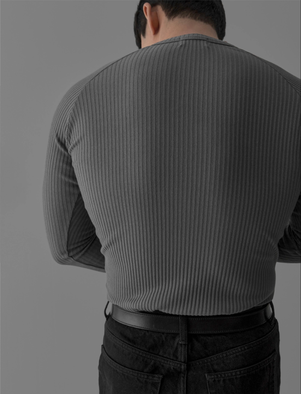 긴팔 티셔츠 모델 착용 이미지-S479L15