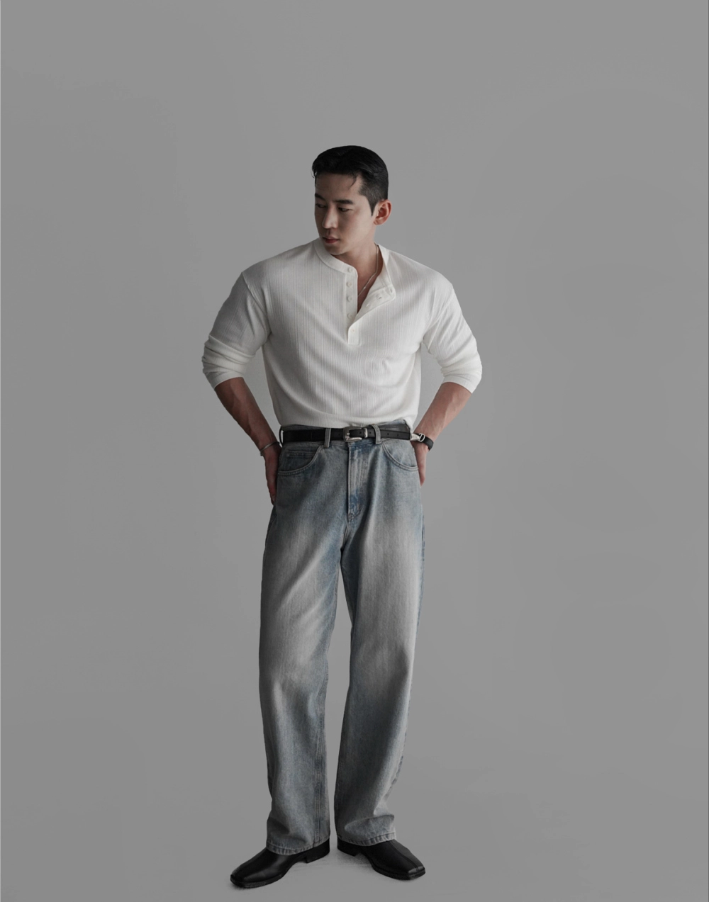 긴팔 티셔츠 모델 착용 이미지-S431L53