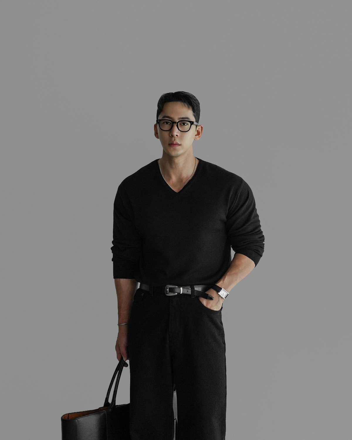 긴팔 티셔츠 모델 착용 이미지-S464L5