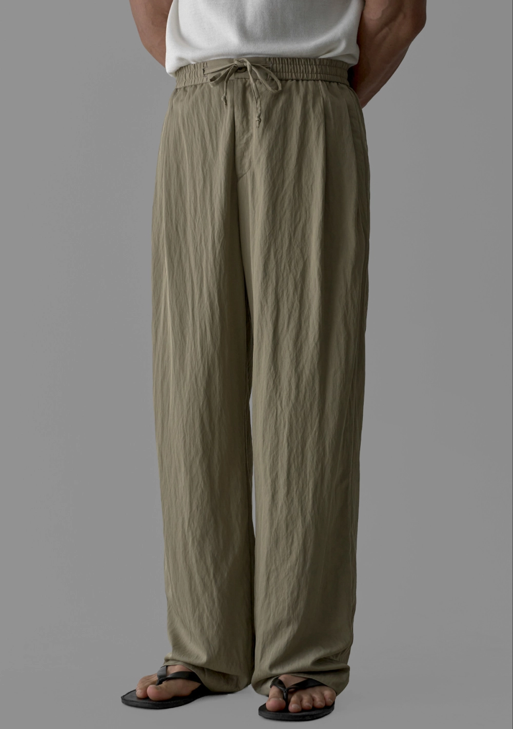 바지 모델 착용 이미지-S559L23