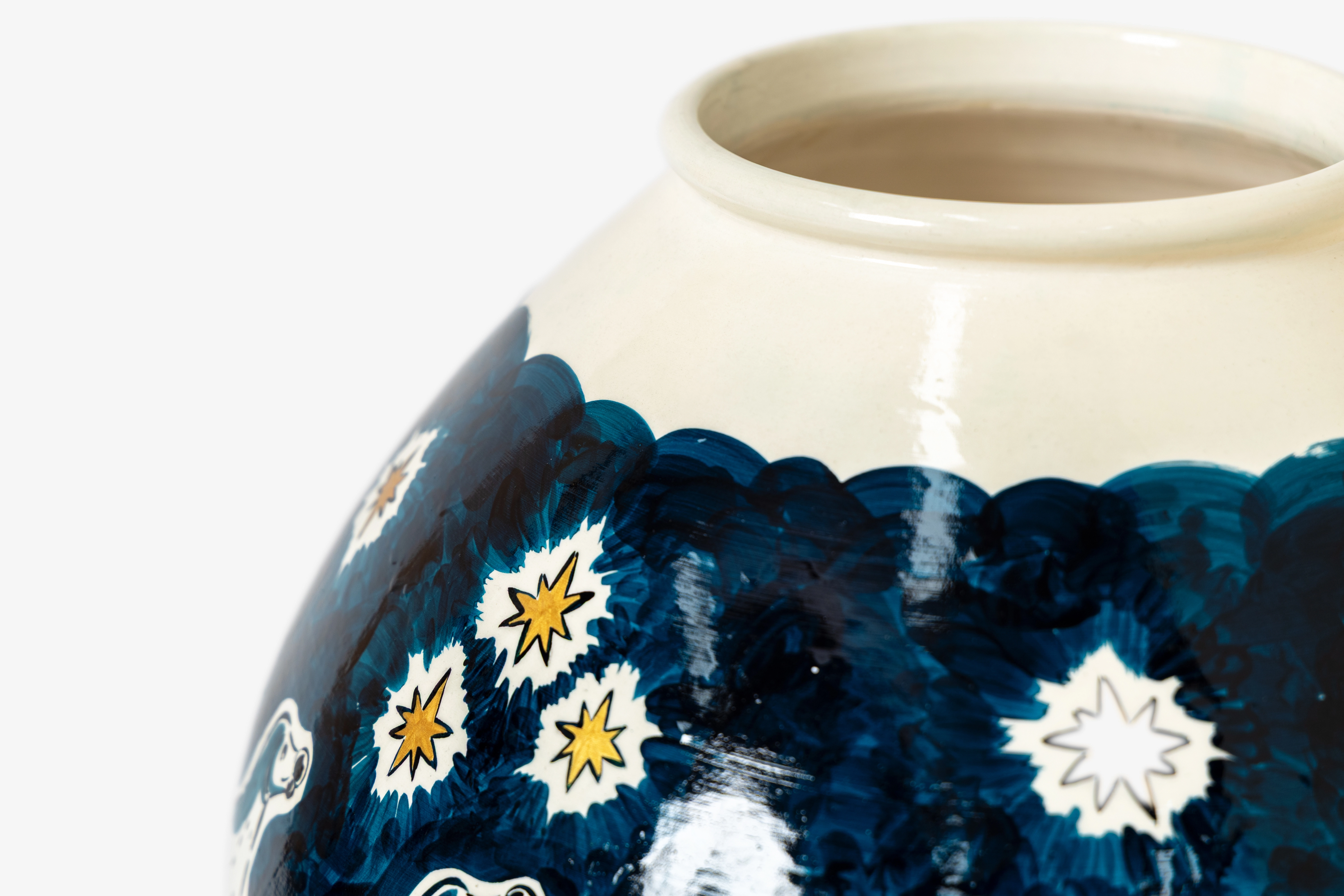 Detail — 별