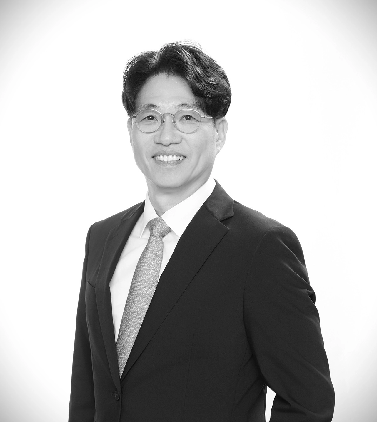 윤일석