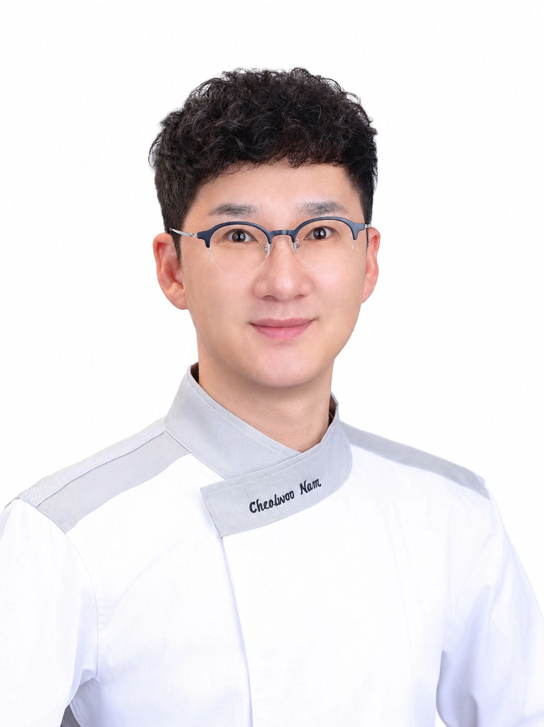남철우