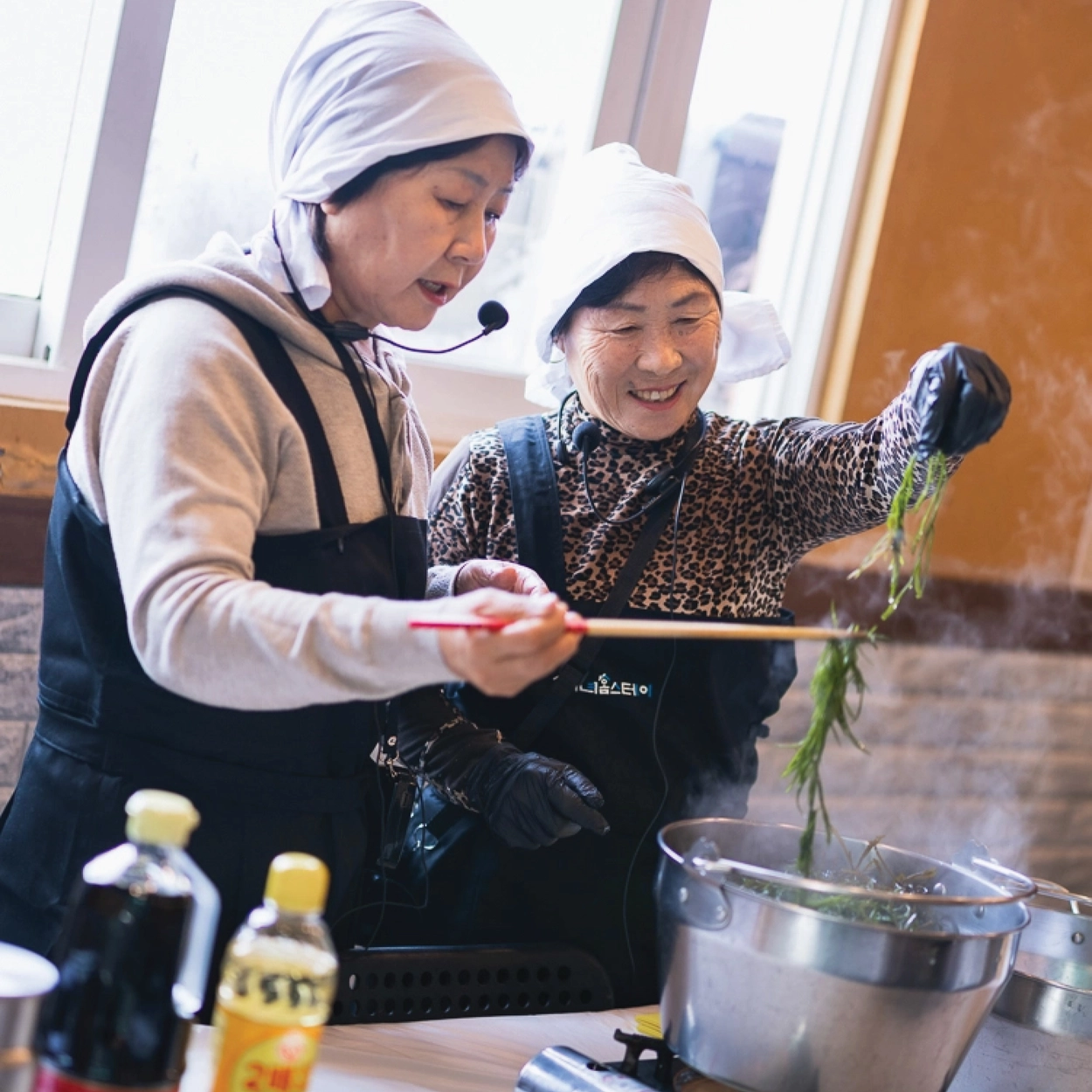 해녀와 함께 마을의 일상을 만나는 여행