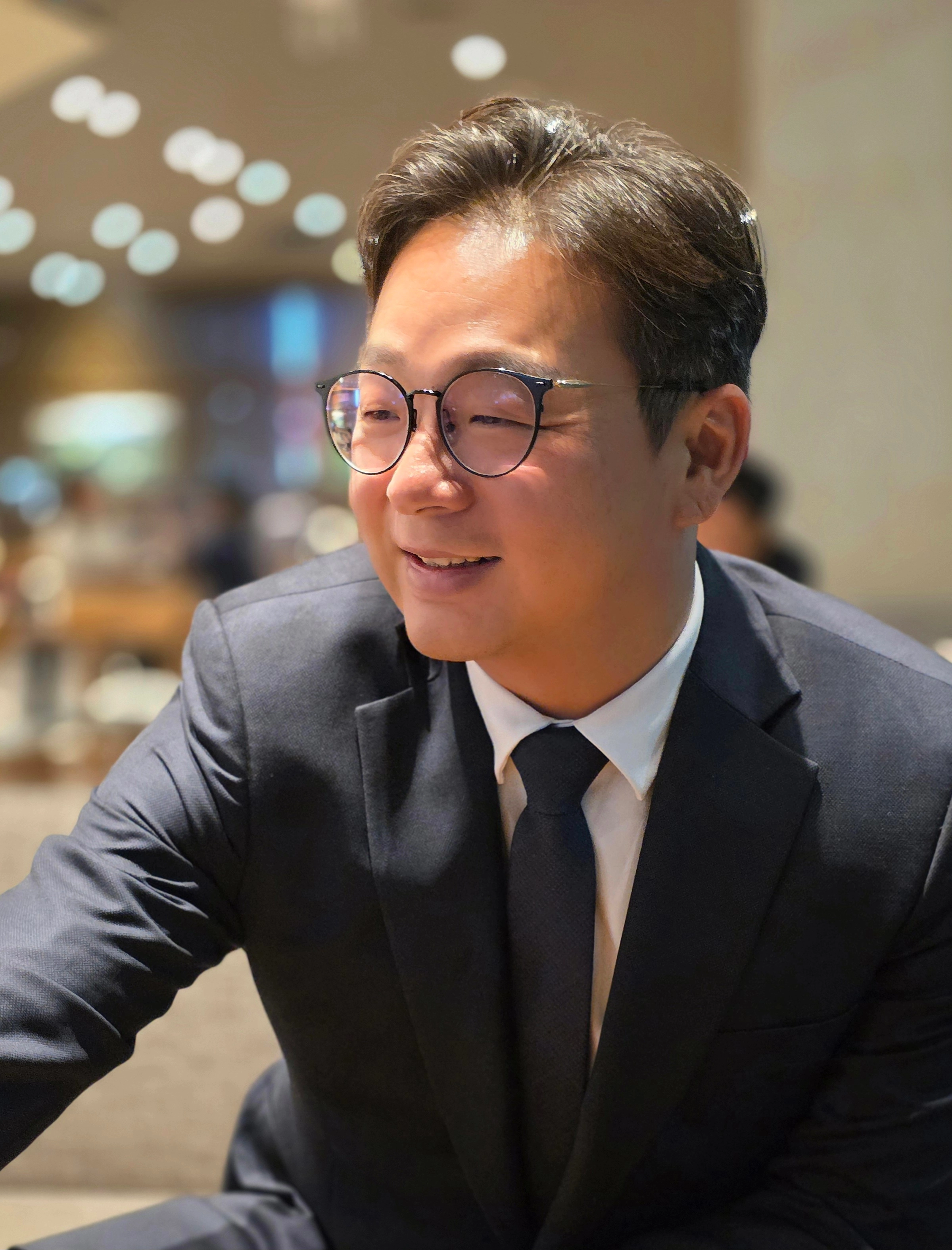 대표이사 프로필 사진