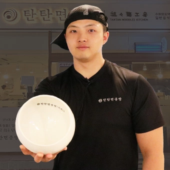 탄탄면공방 수원망포역점 가맹점 점주인터뷰
